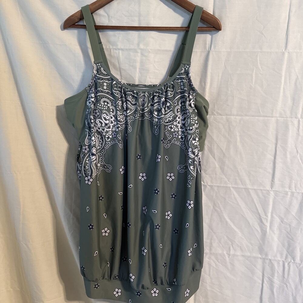 Bloomchic Tankini Top Only Size 18-20 Swimsuit